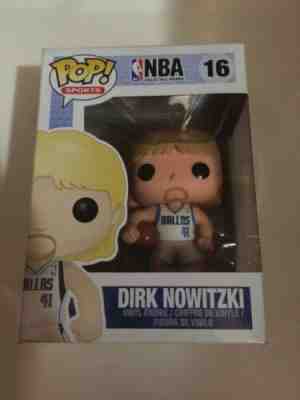 NBA Dirk Nowitzki 16 Funko Pop *RARE* Autograph