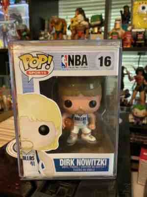 Funko POP! NBA Dirk Nowitzki  16 DALLAS MAVERICKS MINT MINT MINT