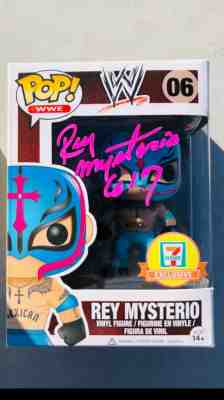 Rey Mysterio SIGNED Exclusive 7/11 vaulted Funko Pop 06 with PROOF. EXCELLENT!