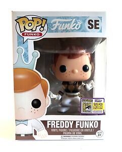 Funko Pop Freddy Funko As White Power Ranger 2017 SDCC Exclusive 525pc SE! Wow