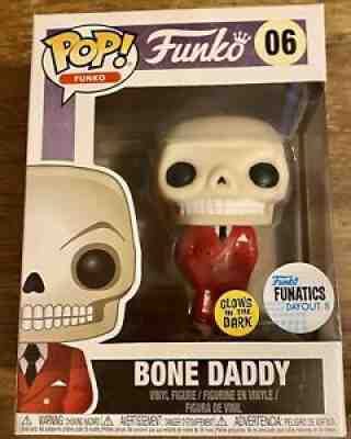 Funko POP! Funko 06 Bone Daddy (Red Suit) Glow In The Dark Fanatics Day Out 8