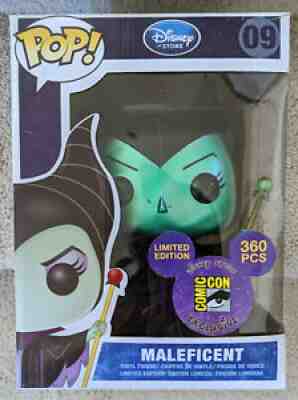 Maleficent Disney Store SDCC 360 piece LE Exclusive Metallic Box Damage