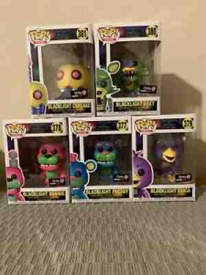 Fnaf BlackLight Funko Pops (Freddy, Bonnie, Foxy, Chica, Cupcake)