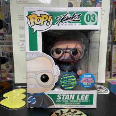 Funko POP! Stan Lee (Superhero) SIGNED w/ CoA - 2015 NYCC LE 1500 - RARE GRAIL