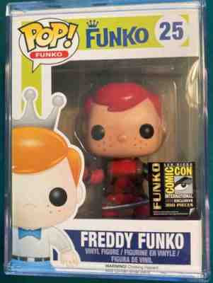 Funko Pop! Freddy Funko Deadpool SDCC Figure #25 NIB with protective hard shell