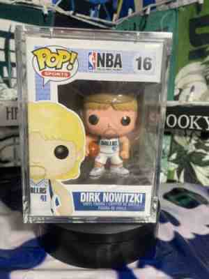 Funko POP! NBA Dirk Nowitzki #16 Dallas Mavericks 7Bucks Armor Included