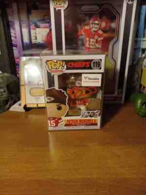 Funko POP NFL Chiefs Patrick Mahomes #119 Fanatics Exclusive VAULTED +  Protector