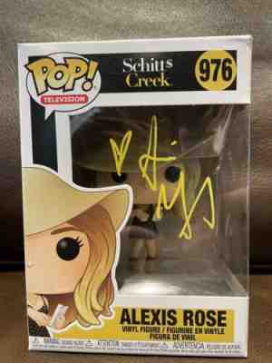 ANNIE MURPHY SIGNED ALEXIS ROSE FUNKO POP 976 SCHITTS CREEK BAS COA AUTO LOOK