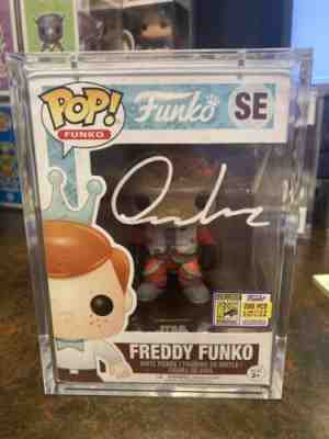 Freddy Funko As Poe Dameron 1/200 Autographed By Oscar Isaacs Fundays SDCC 2017