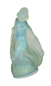 Sabino Isadora Duncan Nouveau Art Glass Figurine Opalescent Blue Original Box