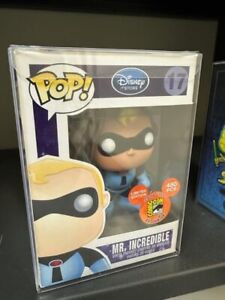 Funko POP Disney Mr. Incredible Vinyl Figure