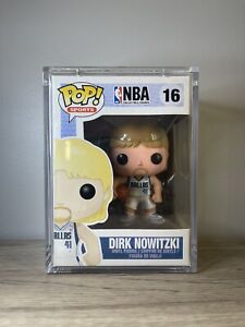 NBA Funko Pop Vinyl Figure Dirk Nowitzki 16 Vaulted Rare (Includes Protector)