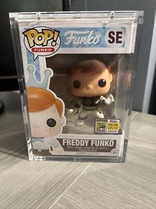 Funko POP! Freddy As White Ranger 2017 SDCC LE 525 PCS #SE POWER RANGERS GRAIL