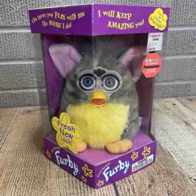 Vtg. Very Rare 1999 Sunrise Furby Fresh New Look Yellow/Brown, Blue Eyes Sealed