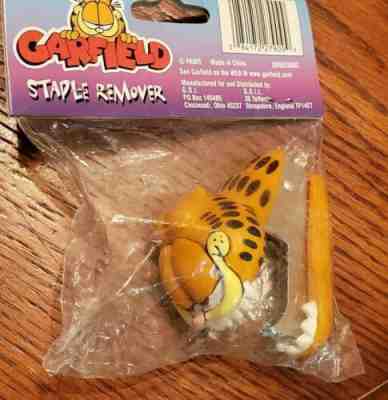 1 GARFIELD STAPLE REMOVER by PAWS NEW IN PACKAGE 