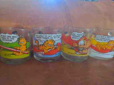 Rare Vintage 1978 McDonalds Garfield Clear Glass Mugs/Coffee Cups Grid Style.
