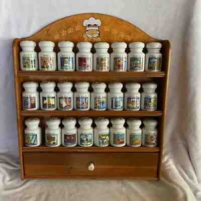The Danbury Mint 1994 MBI Garfield and Paws Spice Rack