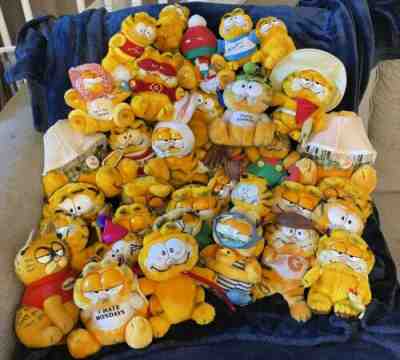 HUGE Lot Of 34 Vintage 80s Garfield Giant Plush Dakin, Fun Farm