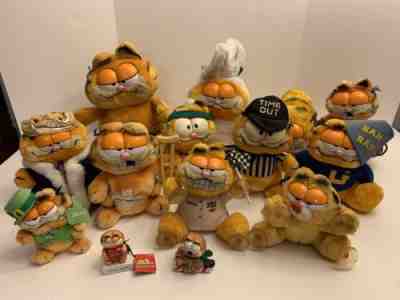 VINTAGE LOT OF 12 GARFIELD PLUSH STUFFED ANIMALS WINDOW CLINGS BY DAKIN 70s-80s