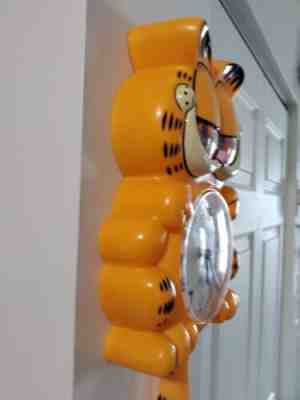 Vintage estate find GARFIELD Sunbeam Animated Wall Clock working