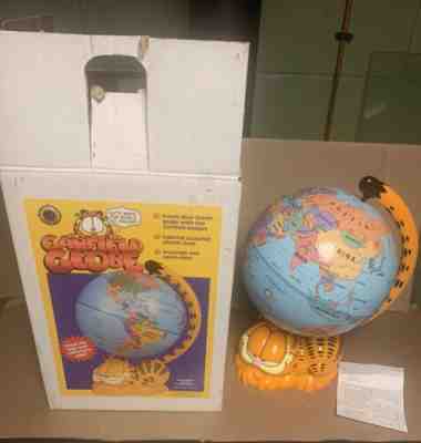 Vintage 1980's Garfield World Globe Cartoon Character PAWS 2001 With Box