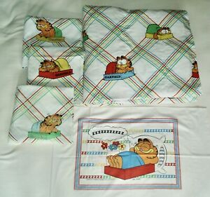 GARFIELD The Cat Jim Davis Vintage 1978 Twin Size Comforter Sheets & Pillowcase