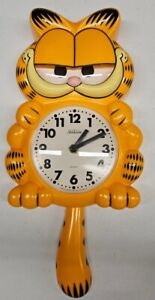 Vintage  1978 GARFIELD Sunbeam Wall Clock Tested, Working!