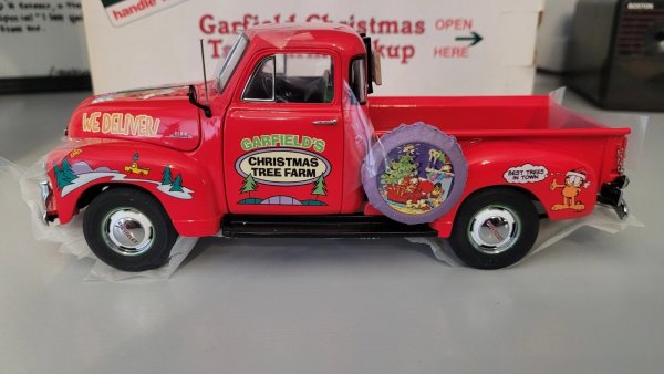 Vintage Die Cast Garfield Christmas Tree Farm 1953 Chevrolet Danbury Mint - RARE