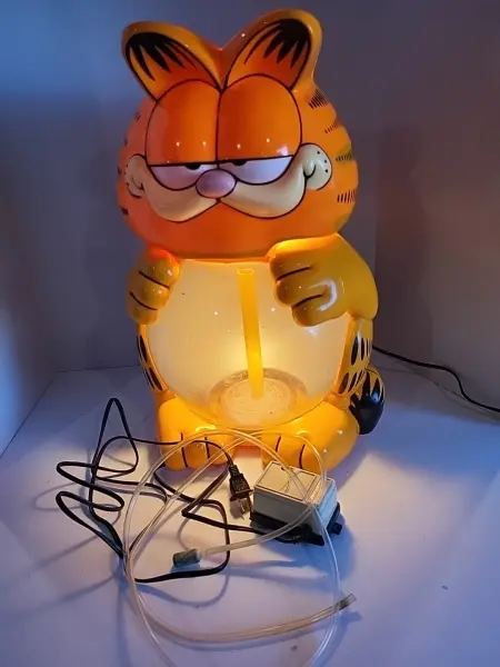 Garfield 18 inch fish tank/ Aquarium Vintage