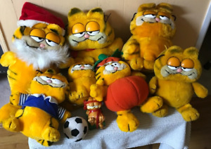 Vintage 1981 Dakin Large Plush GARFIELD The Cat Lot, Pumpkin, Soccer Ball, Santa