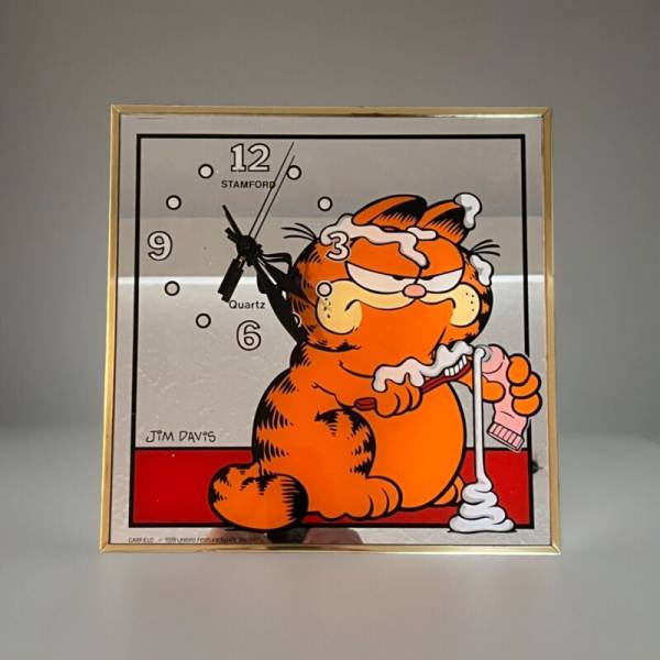 1978 Garfield Wall Clock, Jim Davis Art, Quartz Movement, Vintage Collector Item