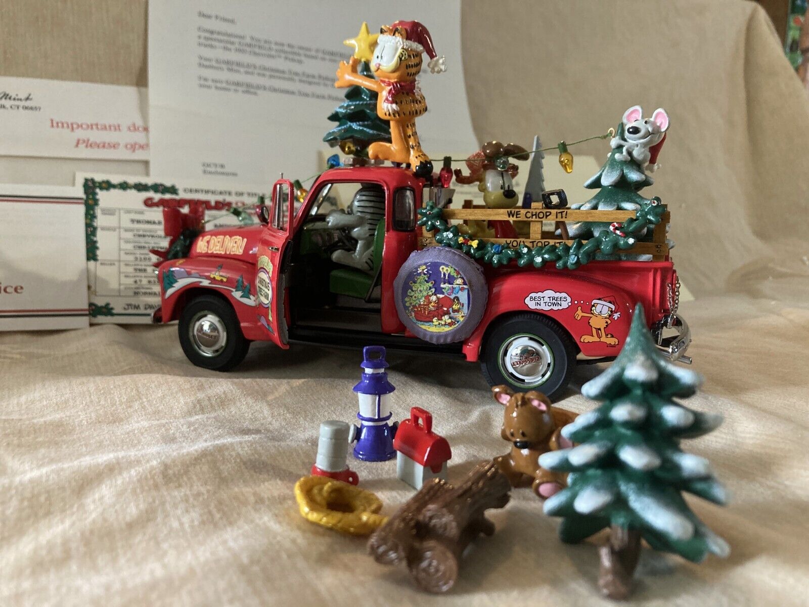 Garfield Christmas Truck And All Complete