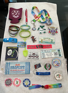 DEAD AND COMPANY MEMORABILIA COLLECTIBLES LOT OF 30 ITEMS