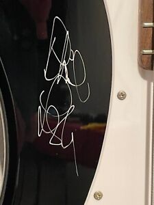 PHIL LESH SIGNED AUTOGRAPH FENDER BASS GUITAR - GRATEFUL DEAD