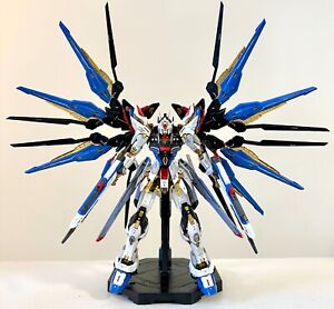 MGEX 1/100 Gundam SEED DESTINY Strike Freedom Gundam Bandai COMPLETE Model