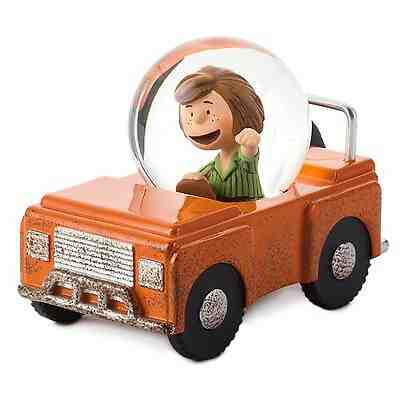 Hallmark - Peanuts -Peppermint Patty in Box Car - Water Globe - Snow Globe - New