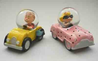 Pair of Hallmark Peanuts Snow Globes - Linus Van Pelt /Sally