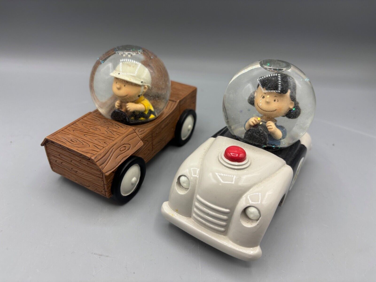 Hallmark Peanuts "Common Sense Patrol" Snow Globe Cars Set Charlie Brown Lucy