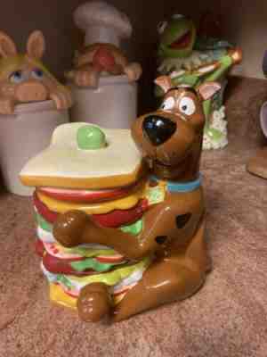 Scooby Doo Sandwich Cookie Jar Ceramic Hanna Barbera Warner Bros