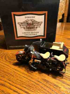 Harley-Davidson 1933 MOTORCYCLE SIDECAR BANK NEW COLLECTIBLE 1:12 SCALE DIE CAST