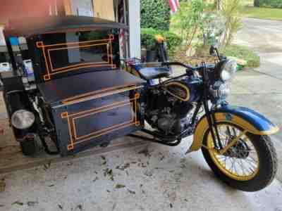 Motorcycle HARLEY DAVIDSON 1936 vl with Package Truck Kegerator