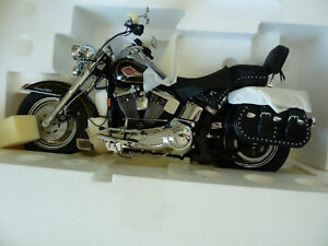 Franklin Mint B11YK60 Harley Davidson Heritage Softail Motorcycle 1/5 NEW RARE