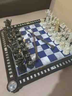 Harry Potter Dragon Chess Set by De Agostini- Dragons, Castle