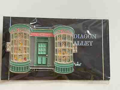 Harry Potter Honeydukes Wizarding World Magnetic Glass Window Pin