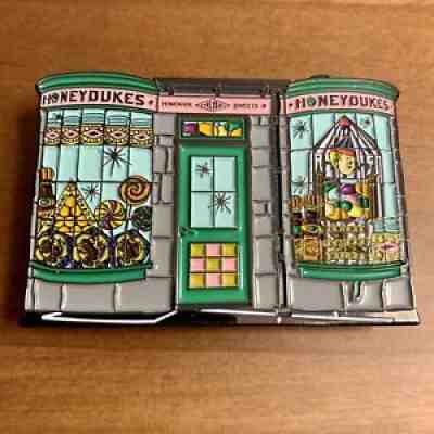 Harry Potter Bunce & Bean Honeydukes Candy Detailed Shop Front HP FANTASY Pin