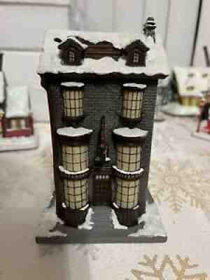 Bradford Exchange Harry Potter Illuminated Village - Ollivander ??s Wand Shop