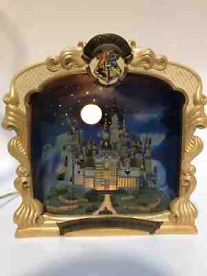 Harry Potter Lighted Scene, Hogwarts School of Witchcraft and Wizardry. Dept 56