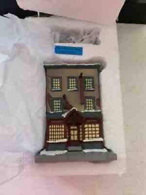 Bradford Exchange-Harry Potter "Quality Quidditch Supplies" Hawthorn Village NIB