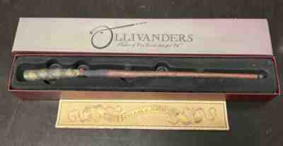 Universal Wizarding World Harry Potter Ollivander's Interactive Wand Reed INT 12