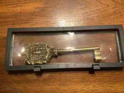 Rare Harry Potter Sorcererâ??s Stone bank vault key movie propÂ 